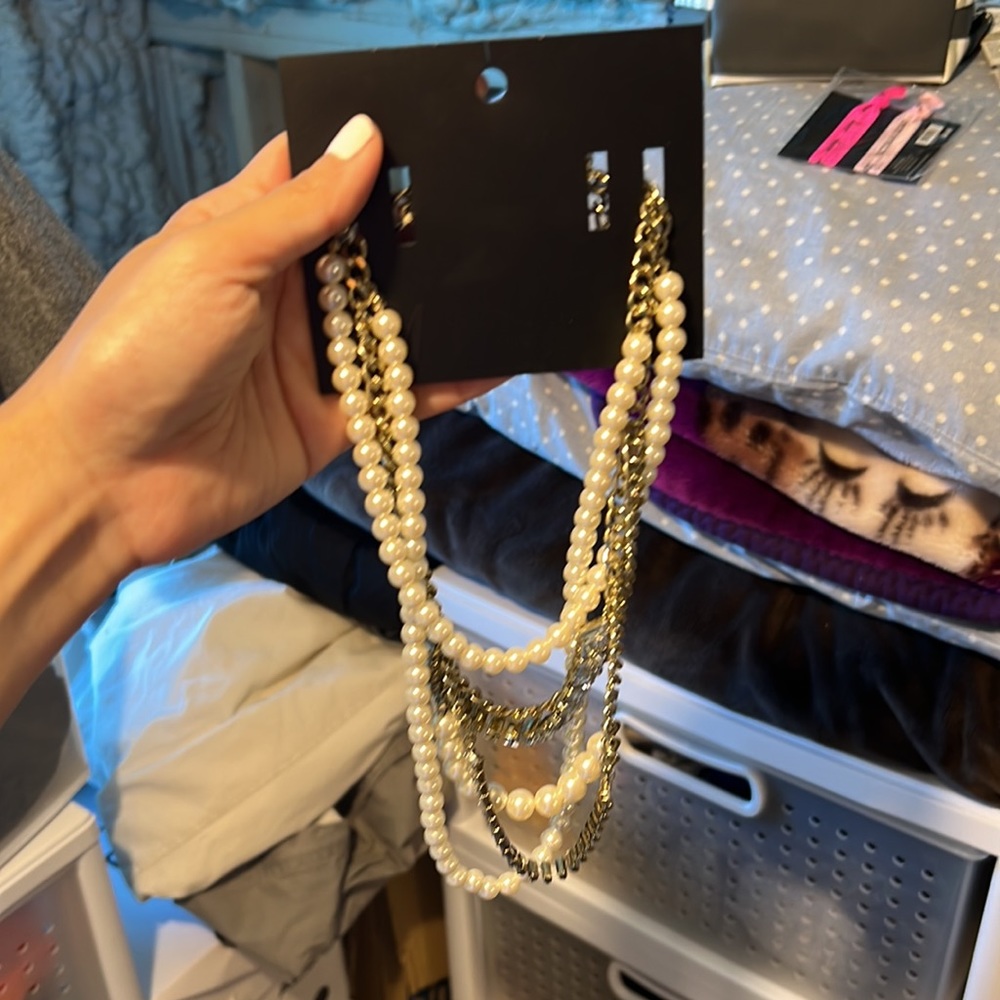 H&M statement necklace! - Picture 2 of 5